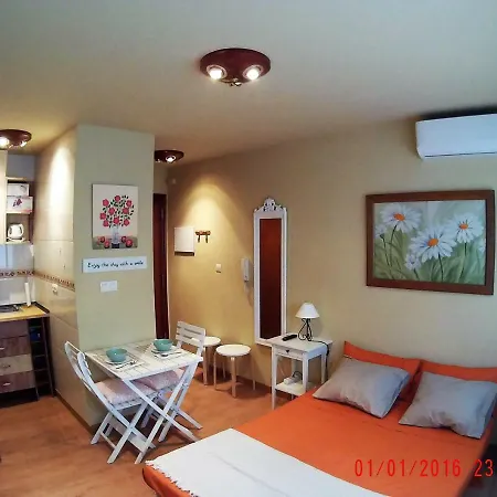 Estudio En Zona Petonal Y Cerca A La Playa * Torremolinos